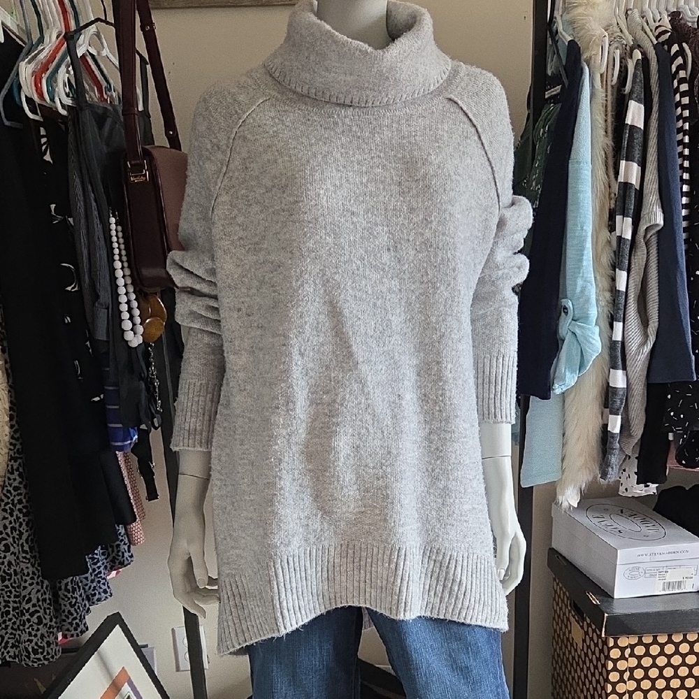 Le Chateau Light Gray Cowl Neck Fuzzy Super Soft Knit Sweater w Asymmetrical Hem